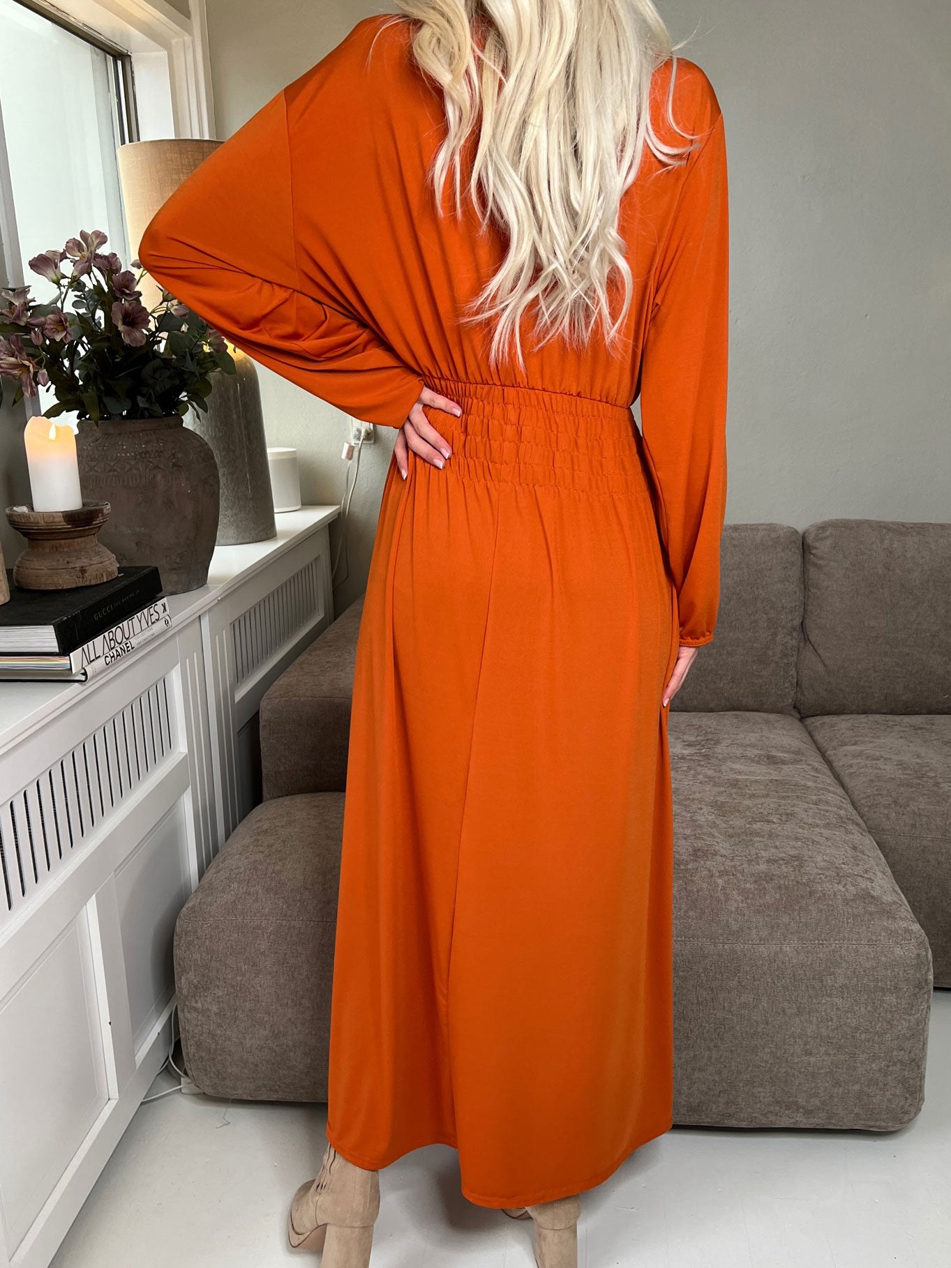 Pams Long Sleeve - Lang elastisk kjole i krølfrit stof